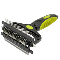 Pet grooming brush in green