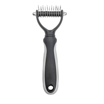 Deshedding brush in Grey S